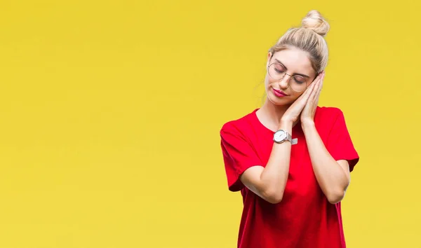 Jonge Mooie Blonde Vrouw Dragen Rode Shirt Glazen Geïsoleerde Achtergrond — Stockfoto