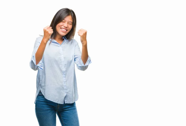 Joven Mujer Negocios Asiática Sobre Fondo Aislado Muy Feliz Emocionado — Foto de Stock