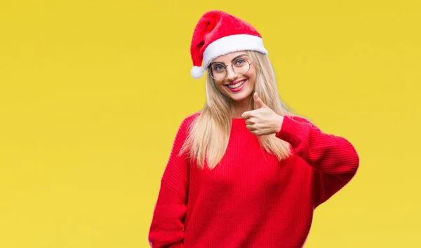 Junge Schöne Blonde Frau Mit Weihnachtsmütze Über Isoliertem Hintergrund Macht — Stockfoto