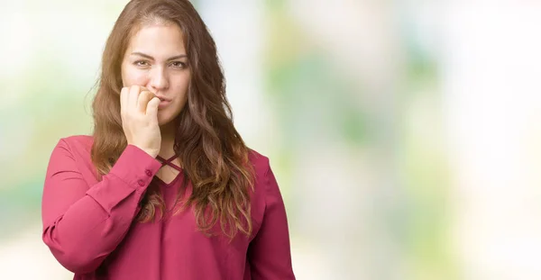 Mulher Bonita Size Jovem Sobre Fundo Isolado Olhando Estressado Nervoso — Fotografia de Stock