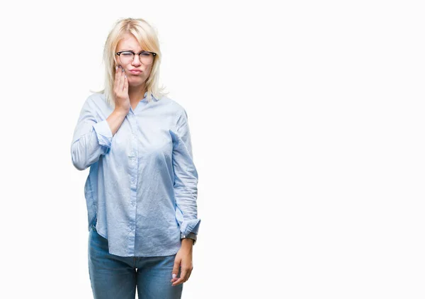 Joven Mujer Negocios Rubia Hermosa Con Gafas Sobre Fondo Aislado — Foto de Stock