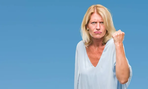 Blonde Geschäftsfrau Mittleren Alters Mit Isoliertem Hintergrund Wütend Und Wütend — Stockfoto