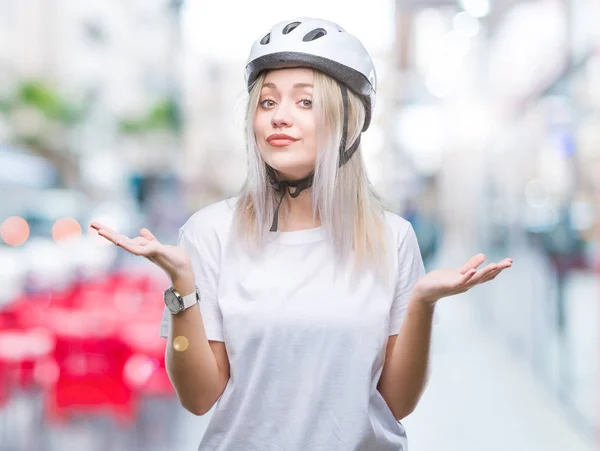 Jeune Femme Blonde Portant Casque Sécurité Cycliste Sur Fond Isolé — Photo