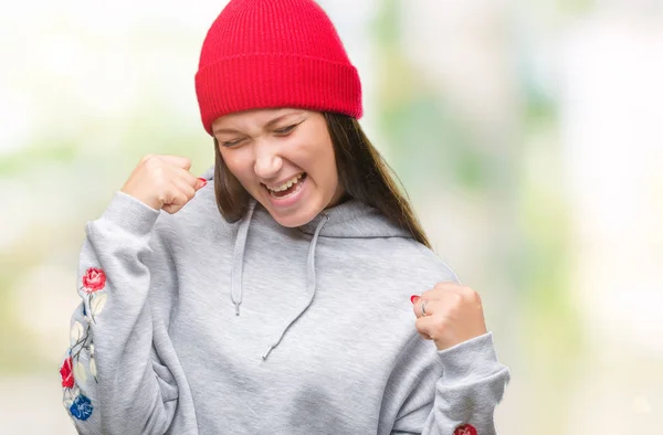 Mujer Hermosa Caucásica Joven Con Gorra Lana Sobre Fondo Aislado —  Fotos de Stock