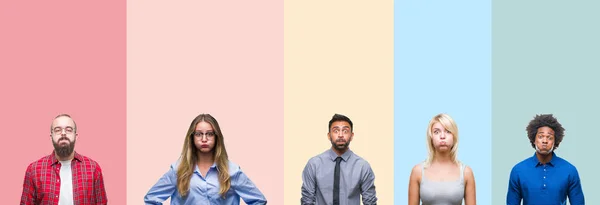 Collage Diferentes Etnias Jóvenes Sobre Rayas Colores Aislados Fondo Hinchando — Foto de Stock