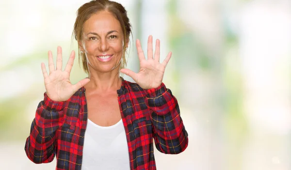 Medelåldern Vuxen Kvinna Bär Casual Jacka Över Isolerade Bakgrund Visar — Stockfoto