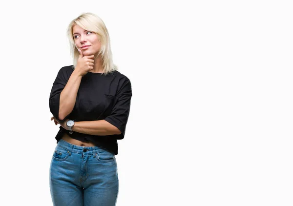 Young Beautiful Blonde Woman Isolated Background Hand Chin Thinking Question — Stock Photo, Image