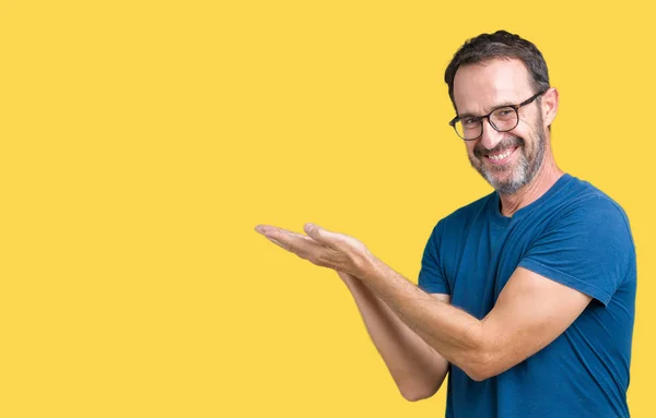 Gutaussehender Älterer Herr Mittleren Alters Trägt Eine Brille Über Isoliertem — Stockfoto