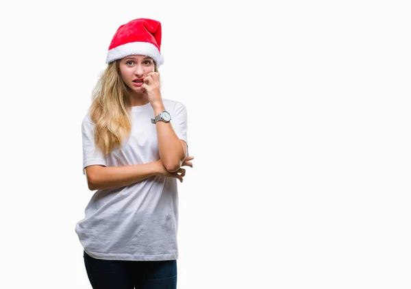 Junge Schöne Blonde Frau Mit Weihnachtsmütze Über Isoliertem Hintergrund Sieht — Stockfoto