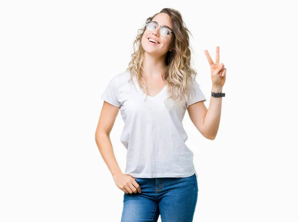 Hermosa Joven Rubia Con Gafas Sobre Fondo Aislado Mostrando Apuntando — Foto de Stock