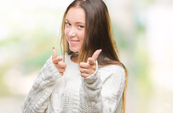 Mooie Kaukasische Jongedame Winter Trui Dragen Geïsoleerde Achtergrond Wijzen Vingers — Stockfoto