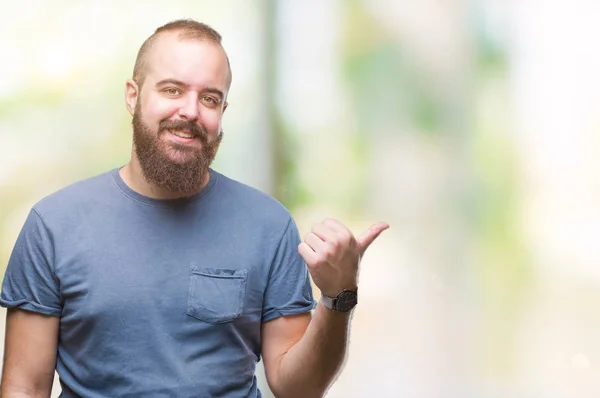 Jovem Caucasiano Hipster Homem Sobre Isolado Fundo Sorrindo Com Feliz — Fotografia de Stock