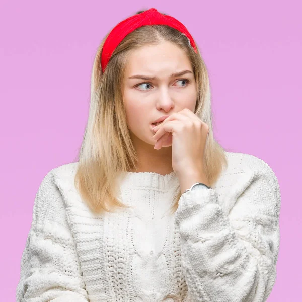 Giovane Donna Caucasica Indossa Maglione Invernale Sfondo Isolato Cercando Stressato — Foto Stock