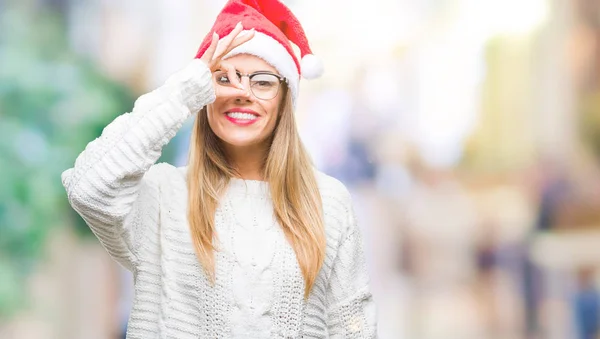 Jeune Belle Femme Portant Chapeau Noël Sur Fond Isolé Faisant — Photo