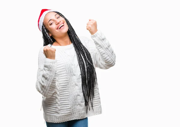 Young Gevlochten Hair Afrikaans Amerikaans Meisje Dragen Kerstmuts Geïsoleerde Achtergrond — Stockfoto