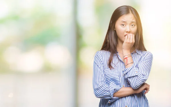 Giovane Donna Asiatica Sfondo Isolato Cercando Stressato Nervoso Con Mani — Foto Stock