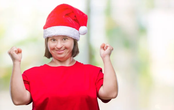 Mulher Adulta Jovem Com Síndrome Usando Chapéu Natal Sobre Fundo — Fotografia de Stock