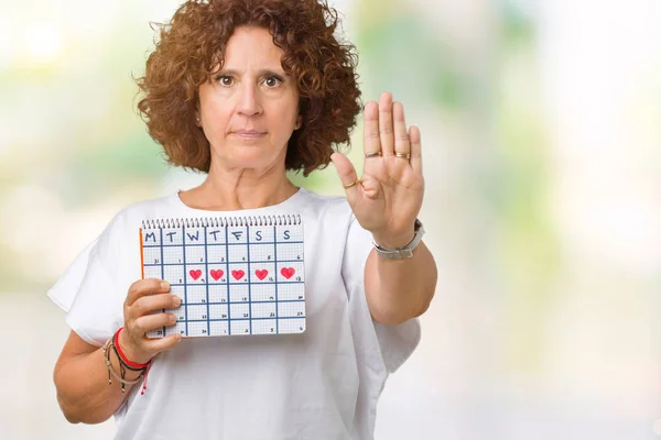 Médio Ager Mulher Sênior Segurando Calendário Menstruação Sobre Fundo Isolado — Fotografia de Stock