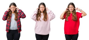 Yüksek sesle müzik gürültü rahatsız ifade parmaklarıyla kulaklarıyla kapsayan izole arka plan güzel genç kadın kolaj. Sağır kavramı.