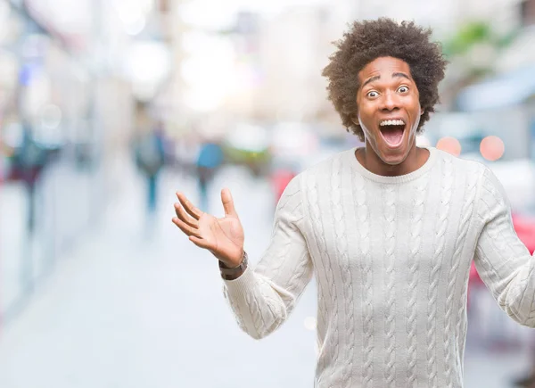 Afro Americano Uomo Sfondo Isolato Che Celebra Pazzo Stupito Successo — Foto Stock