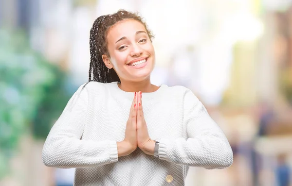 Jovem Trançado Cabelo Afro Americano Menina Vestindo Camisola Inverno Sobre — Fotografia de Stock