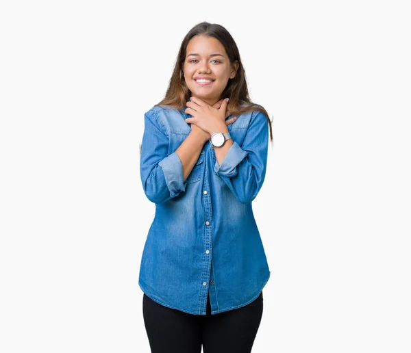 Joven Mujer Morena Hermosa Con Camisa Mezclilla Azul Sobre Fondo —  Fotos de Stock