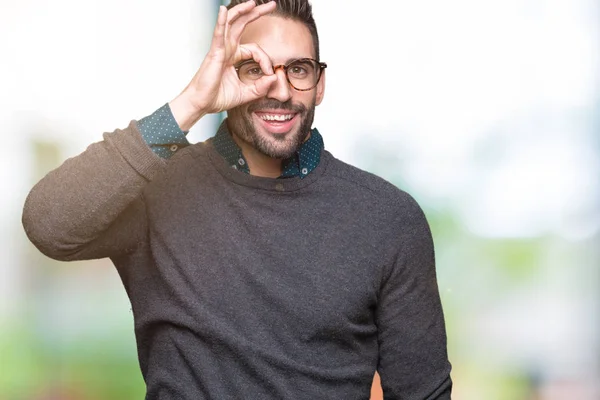 Joven Hombre Guapo Con Gafas Sobre Fondo Aislado Haciendo Buen —  Fotos de Stock