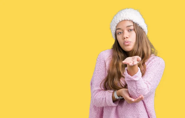 Jonge Mooie Brunette Vrouw Trui Winter Hoed Dragen Geïsoleerde Achtergrond — Stockfoto