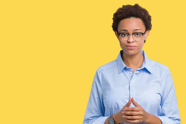 Giovane Bella Donna Affari Afro Americana Sfondo Isolato Mani Insieme — Foto Stock