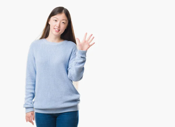 Young Chinese Woman Isolated Background Showing Pointing Fingers Number Five — Stock Photo, Image