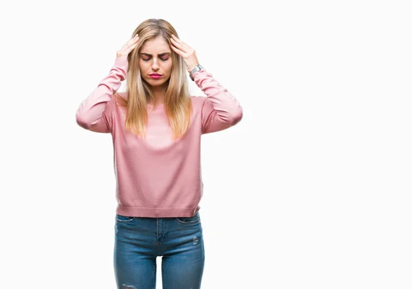 이상의 분홍색 스웨터를 금발의 머리에 통증에 머리에 손으로 때문에 스트레스 — 스톡 사진