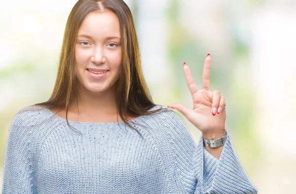 Joven Hermosa Mujer Caucásica Con Suéter Invierno Sobre Fondo Aislado —  Fotos de Stock