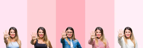年轻美丽的女人在粉红色的条纹拼贴孤立的背景显示和指向与手指数字五 同时微笑着自信和快乐 — 图库照片