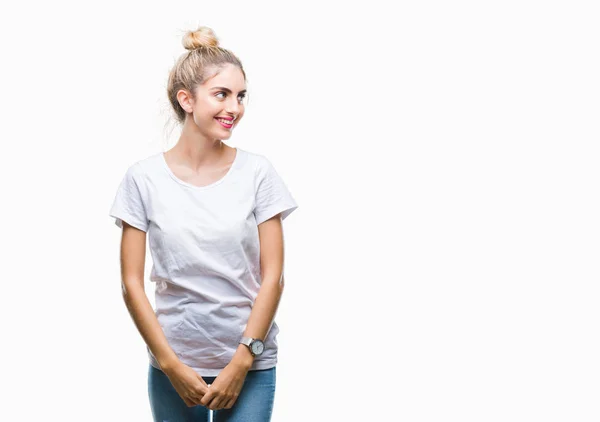 Jovem Mulher Loira Bonita Vestindo Shirt Branca Sobre Fundo Isolado — Fotografia de Stock