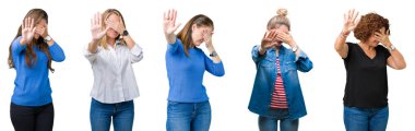 Kolaj üzerinde beyaz güzel kadınların grubunun izole elleriyle gözlerini kapsayan arka plan ve stop jest ile acı ve korku ifadesi. Utandım ve negatif kavramı.