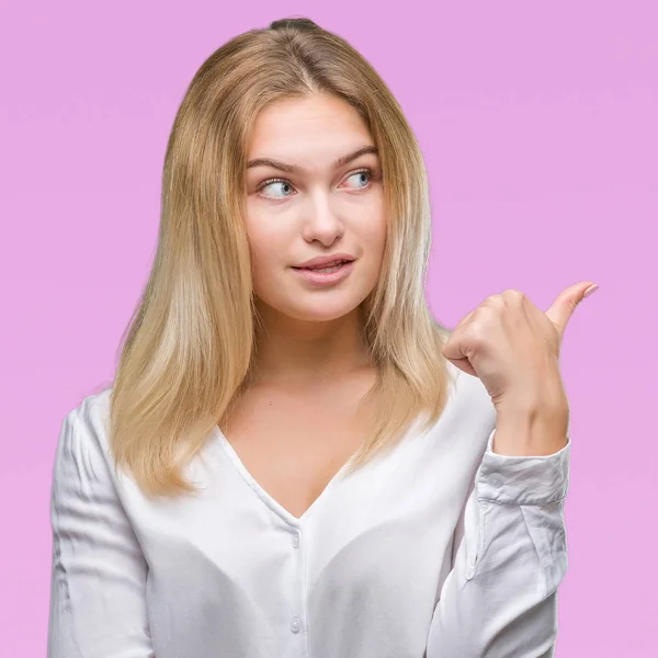 Young Caucasian Woman Isolated Background Smiling Happy Face Looking Pointing — Stock Photo, Image