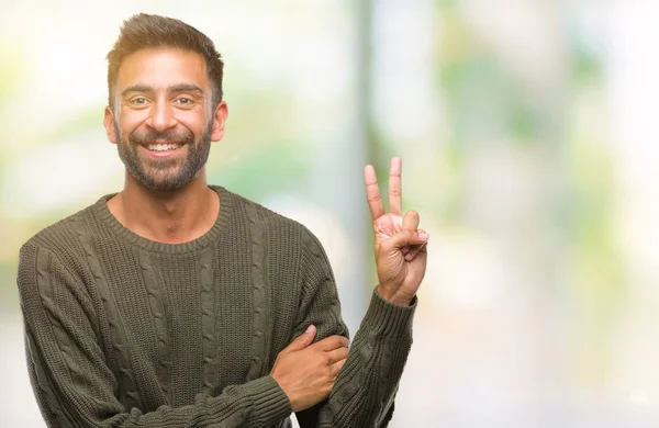 Homem Hispânico Adulto Vestindo Camisola Inverno Sobre Fundo Isolado Sorrindo — Fotografia de Stock