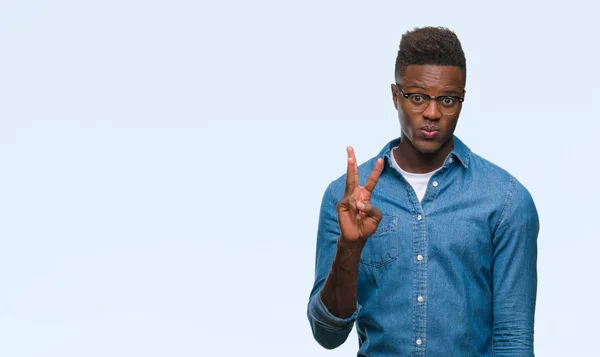 Jovem Homem Afro Americano Sobre Fundo Isolado Mostrando Apontando Para — Fotografia de Stock