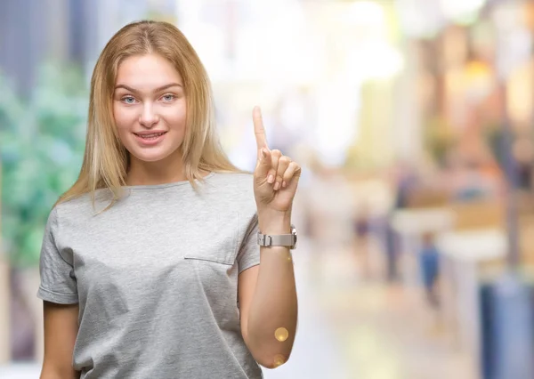 Junge Kaukasische Frau Über Isoliertem Hintergrund Die Mit Finger Nummer — Stockfoto