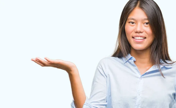 Young Asian Business Woman Isolated Background Smiling Cheerful Presenting Pointing — Stock Photo, Image