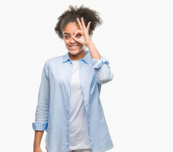 Jovem Afro Americana Sobre Fundo Isolado Fazendo Gesto Com Mão — Fotografia de Stock