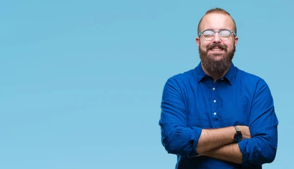 Junger Kaukasischer Hipstermann Mit Brille Vor Isoliertem Hintergrund Fröhlich Lächelnd — Stockfoto