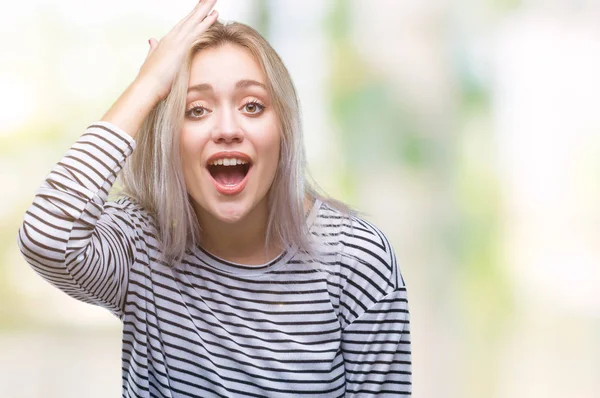 Young Blonde Woman Isolated Background Surprised Hand Head Mistake Remember — Stock Photo, Image