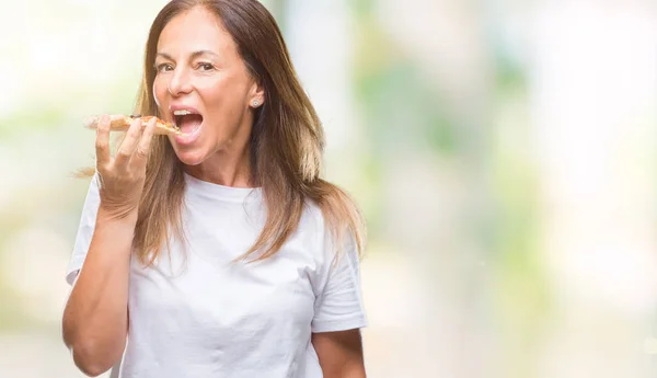 Spaanse Vrouw Middenleeftijd Eten Pizza Slice Geïsoleerde Achtergrond Met Een — Stockfoto