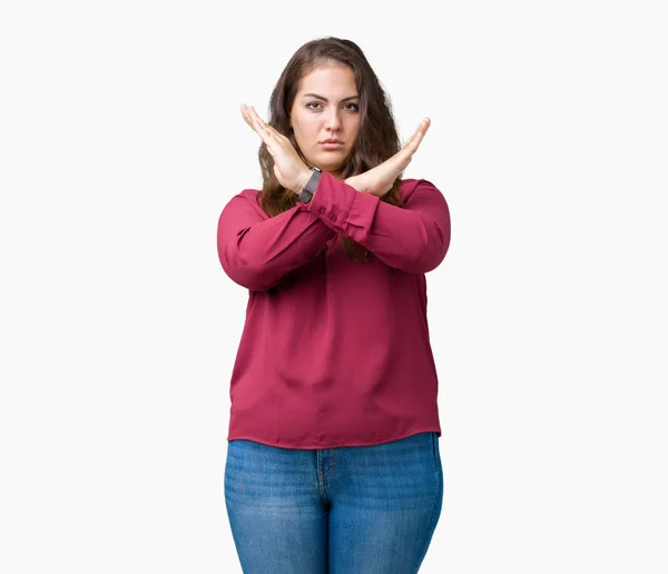 Schöne Size Junge Frau Über Isolierten Hintergrund Ablehnung Ausdruck Kreuzen — Stockfoto