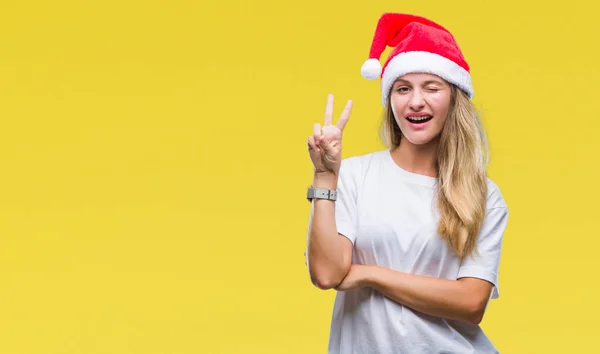 Joven Mujer Rubia Hermosa Con Sombrero Navidad Sobre Fondo Aislado — Foto de Stock