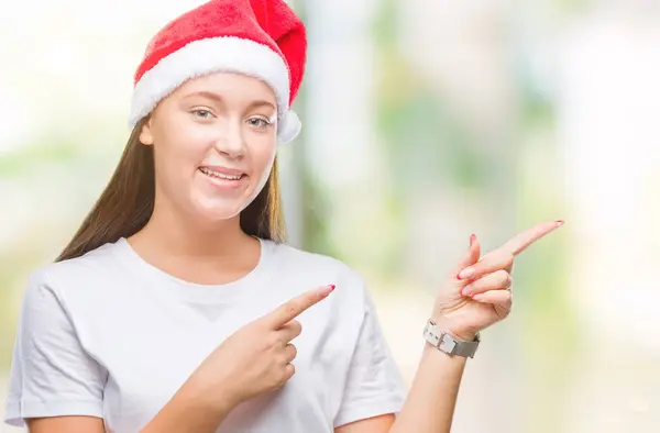 Joven Hermosa Mujer Caucásica Con Sombrero Navidad Sobre Fondo Aislado — Foto de Stock