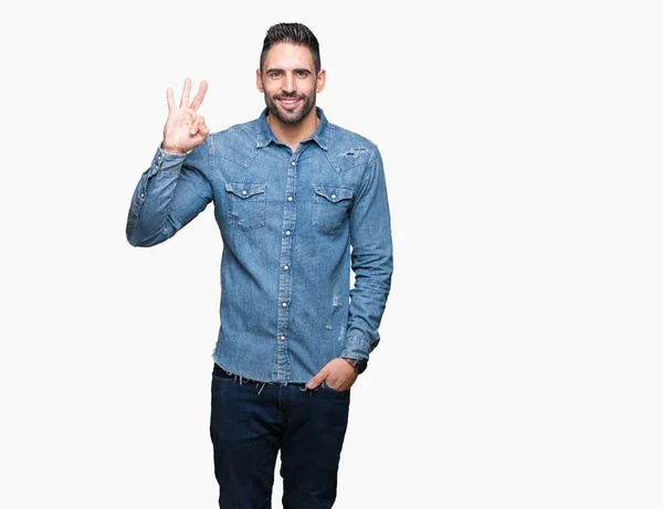 Joven Hombre Guapo Sobre Fondo Aislado Mostrando Señalando Hacia Arriba —  Fotos de Stock