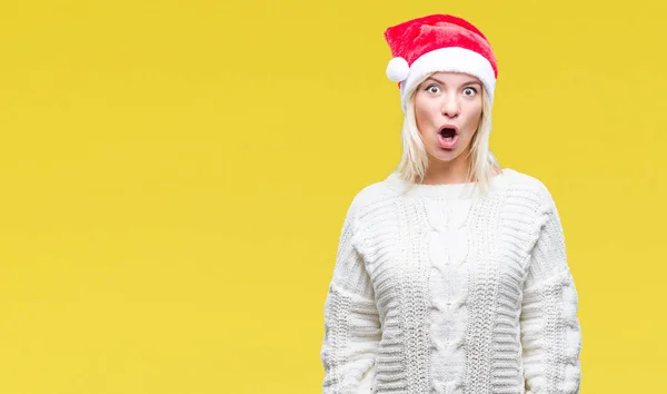 금발의 두려워 놀라운 공포와 흥분된 절연된 크리스마스 모자를 — 스톡 사진
