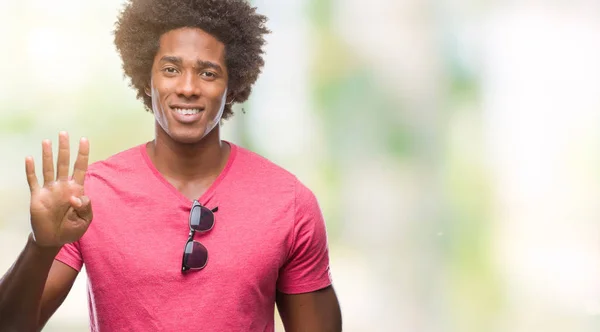 Homem Afro Americano Sobre Fundo Isolado Mostrando Apontando Para Cima — Fotografia de Stock